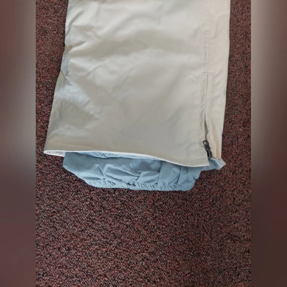 Burton Nwot Women’s Snowpant Ski Outdoors sports Beige Pink Embroidery L - Picture 10 of 11